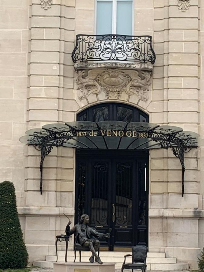 L Oote Appart Epernay Exterior photo